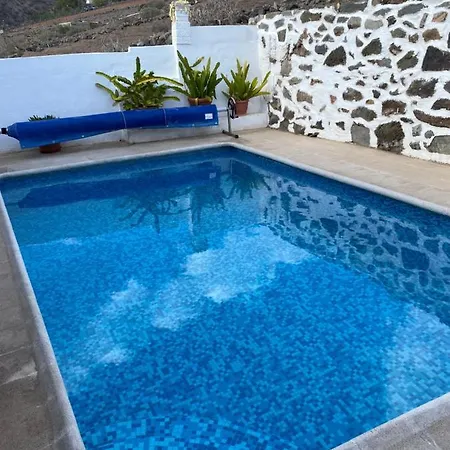 Casa En Mogan Tatil Evi